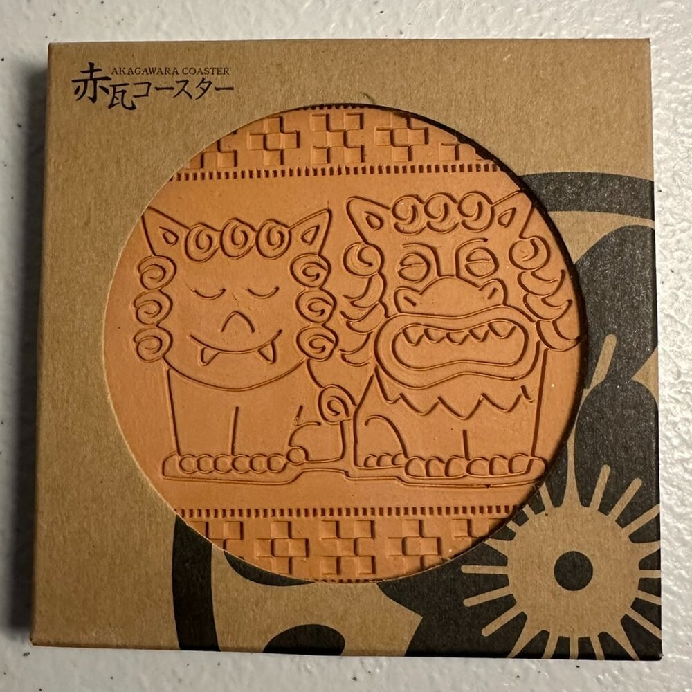 Okinawa Akagawara Clay Tile Material Coaster with a pair of Shisha Lion Dogs